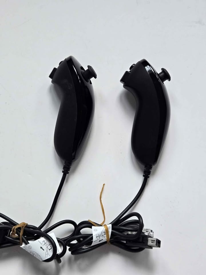 Nintendo Wii Nunchuck Black