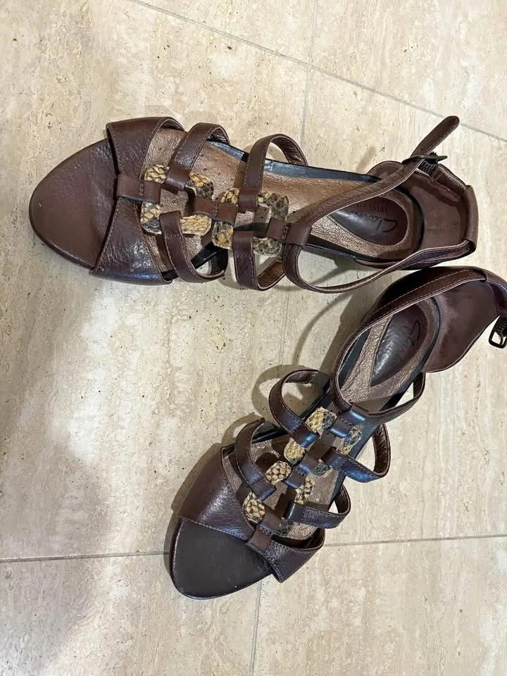Clarks brown sandals
