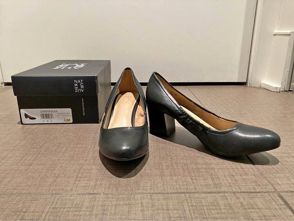 Naturalizer Lexington black size 6