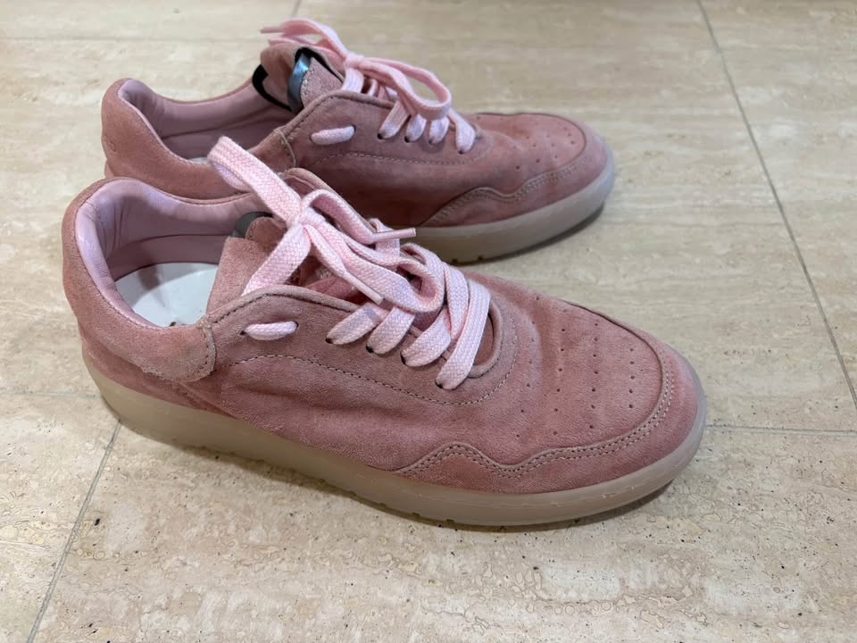 Pink suede sneakers - photo 5