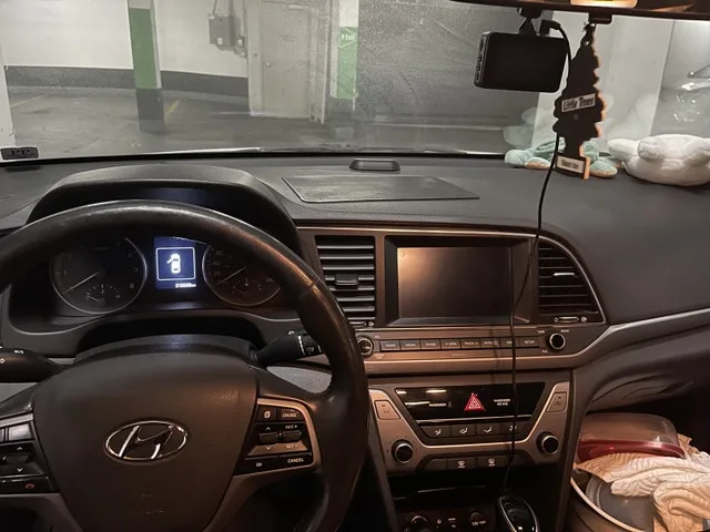 2018 Hyundai Elantra GL Auto - Excellent Condition image indicator(5)