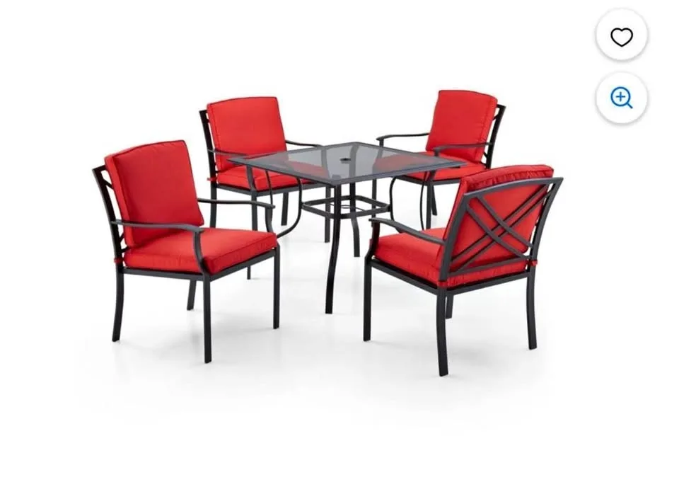 Mainstays Montclair Dining Set, Tempered glass tabletop
