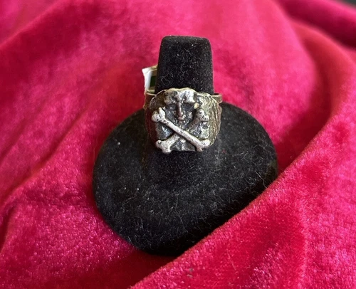 Vintage Silver Biker Gothic Skull & Crossbones Ring - photo 5