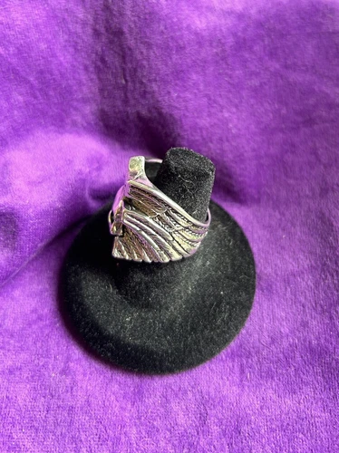 *RARE* Vintage G&S Ring - Motorcycle Skull Ring - Size 8 - photo 2