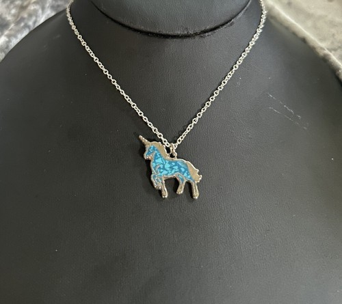 *RARE* Vintage Unicorn Necklace Silver w/ Crushed Turquoise Unic