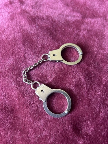 VTG DEADSTOCK STAINLESS STEEL MINI HANDCUFFS SILVER FINGER CUFFS - photo 4