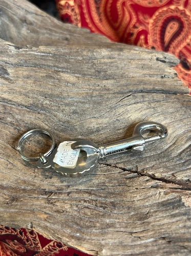Vintage AC/DC Bottle Opener Keychain - photo 3