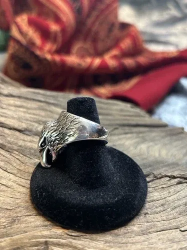 Authentic Vintage DEADSTOCK G&S 80s Silver Eagle Biker Ring