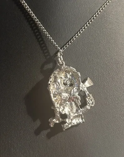 Deadstock 1980’s Iron Maiden Necklace Vintage UK Poker Eddie image indicator(2)