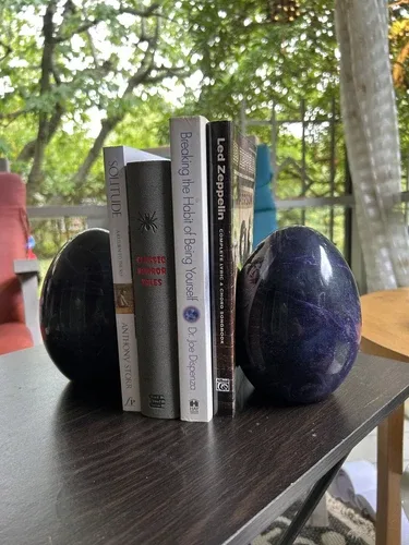 Original Hand Carved Vintage Purple Genuine Alabaster Egg Booken image indicator(3)