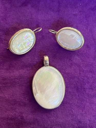 Vintage 925 Silver Mother of Pearl Pendant & Earrings - photo 2