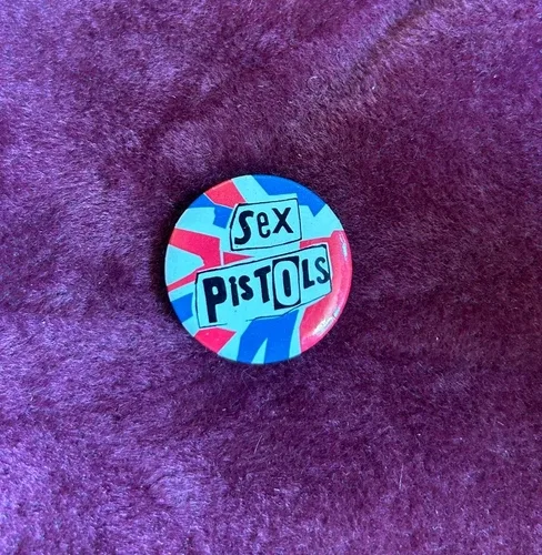 VINTAGE RARE SEX PISTOLS PIN