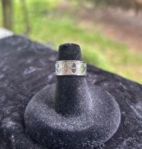 1970’s UNCAS 925 Sterling Silver Vintage Heart Garland Band Ring