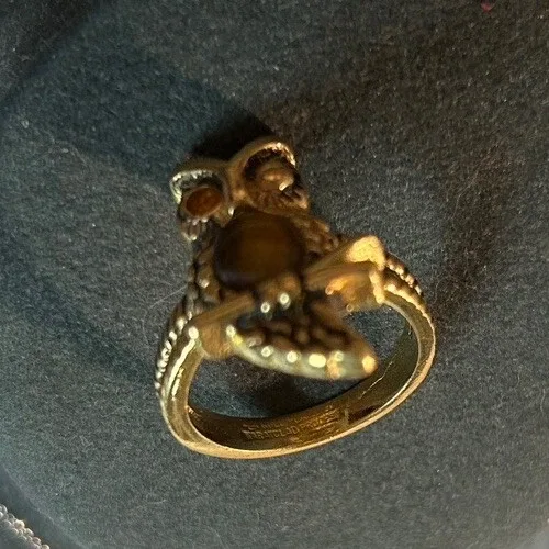 Antique Uncas Tigers Eye Owl Ring - Size 7.25 image indicator(5)