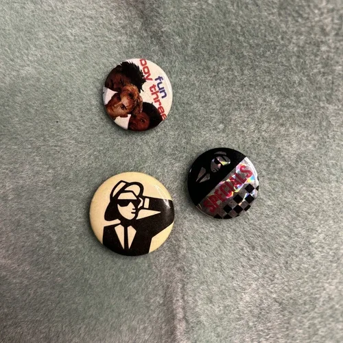 RARE Vintage 1980’s FUN BOY THREE 3 Pin Bundle image indicator(4)