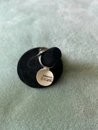 VTG DEADSTOCK UNCAS STERLING SILVER TIGERS EYE RING image indicator(6)