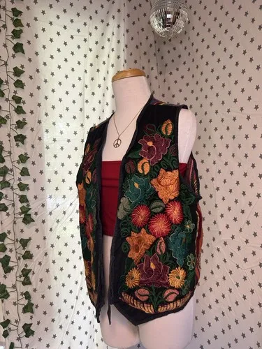 Vintage Patchwork Vest Embroidered Festival Vest Floral Boho image indicator(2)