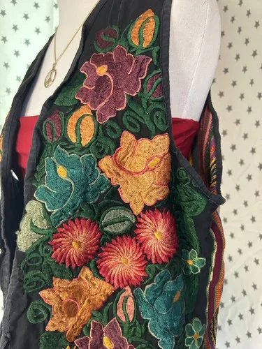 Vintage Patchwork Vest Embroidered Festival Vest Floral Boho image indicator(4)