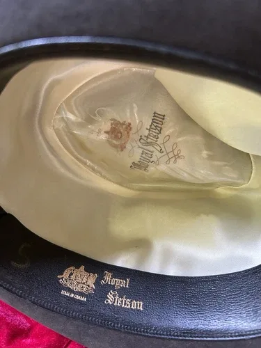 VINTAGE AUTHENTIC ROYAL STETSON BLACK FEDORA image indicator(6)