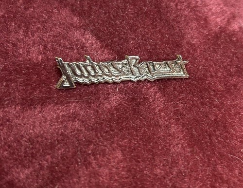 RARE DEADSTOCK VINTAGE Judas Priest pin metal brooch - photo 4