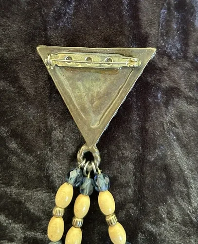 RARE Vintage Handmade Antique Triangle Brooch image indicator(5)