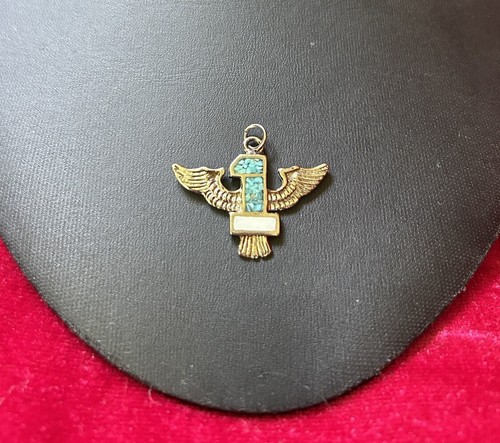 Vintage Southwestern Turquoise & White Onyx Pendant