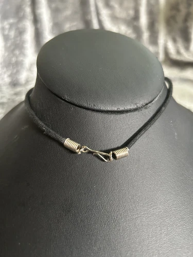 VTG Rolling Stones Guitar Pick Necklace Choker - photo 4