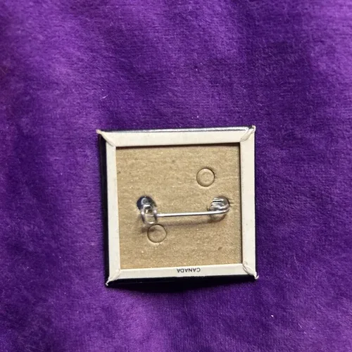 RONNIE JAMES DIO VINTAGE BUTTON PIN image indicator(2)