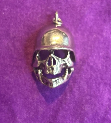 Vintage Silver Army Skull Pendant Gothic Vintage RARE - photo 2