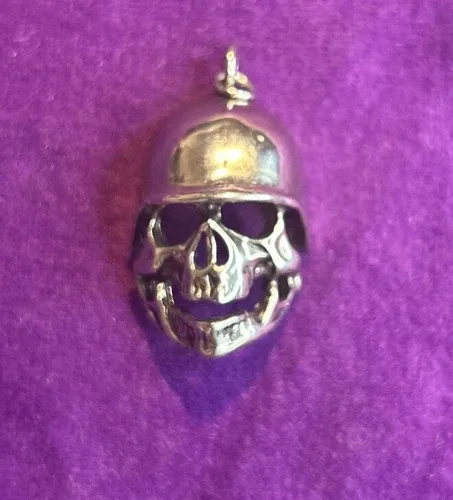 Vintage Silver Army Skull Pendant Gothic Vintage RARE image indicator(2)