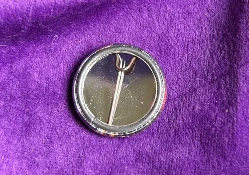 Authentic Vintage 1980's Meatloaf Pin Back Button image indicator(2)