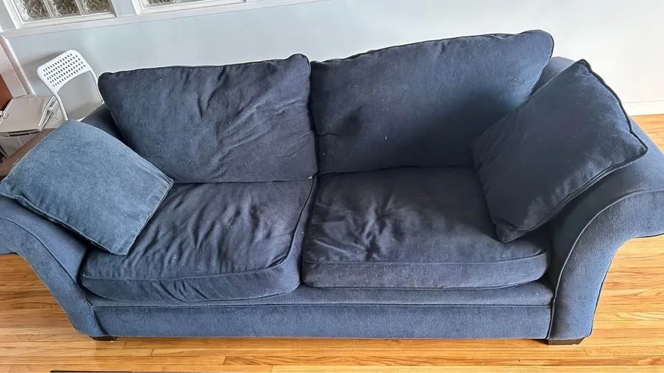 Navy Couchs image indicator(2)