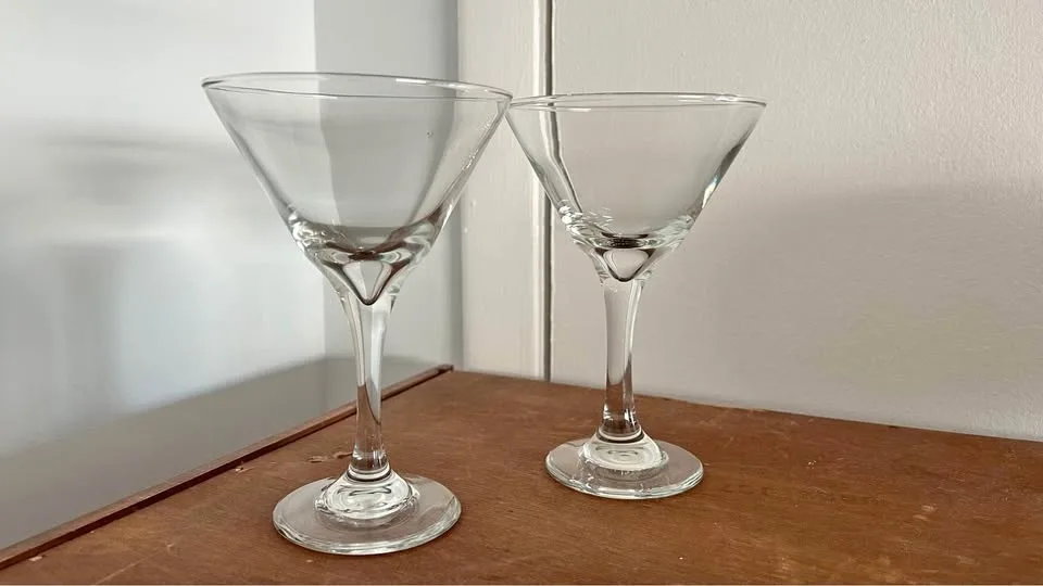 2 martini glass