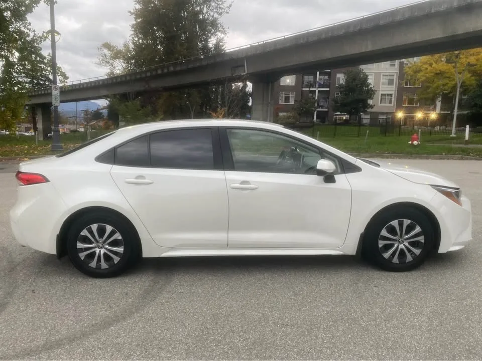 2021 Toyota Corolla Hybrid image indicator(9)