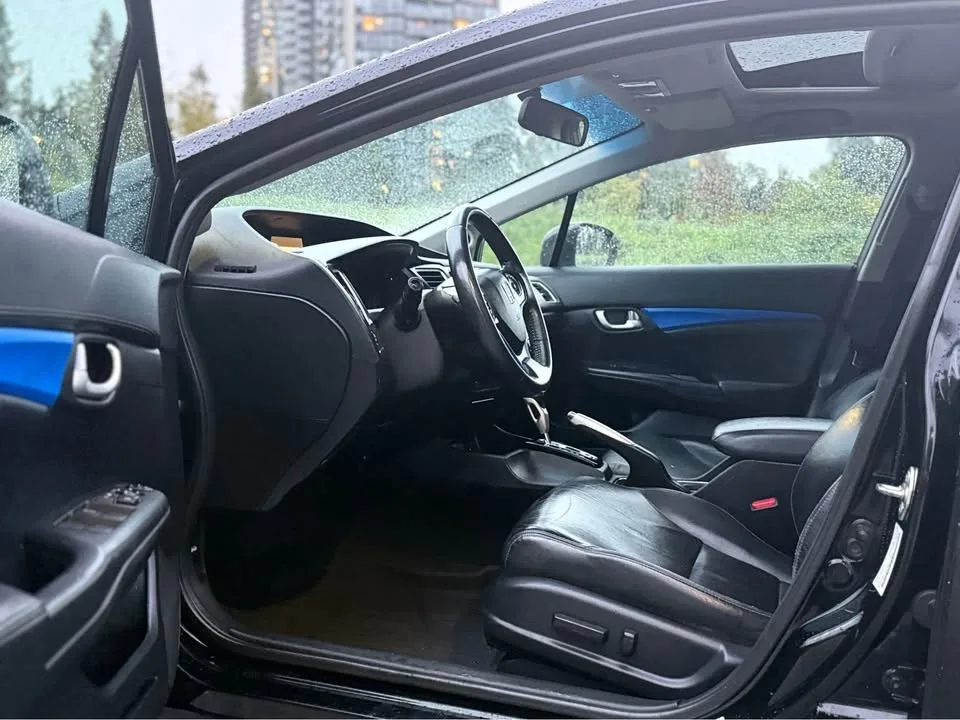 2014 Honda Civic Touring image indicator(10)