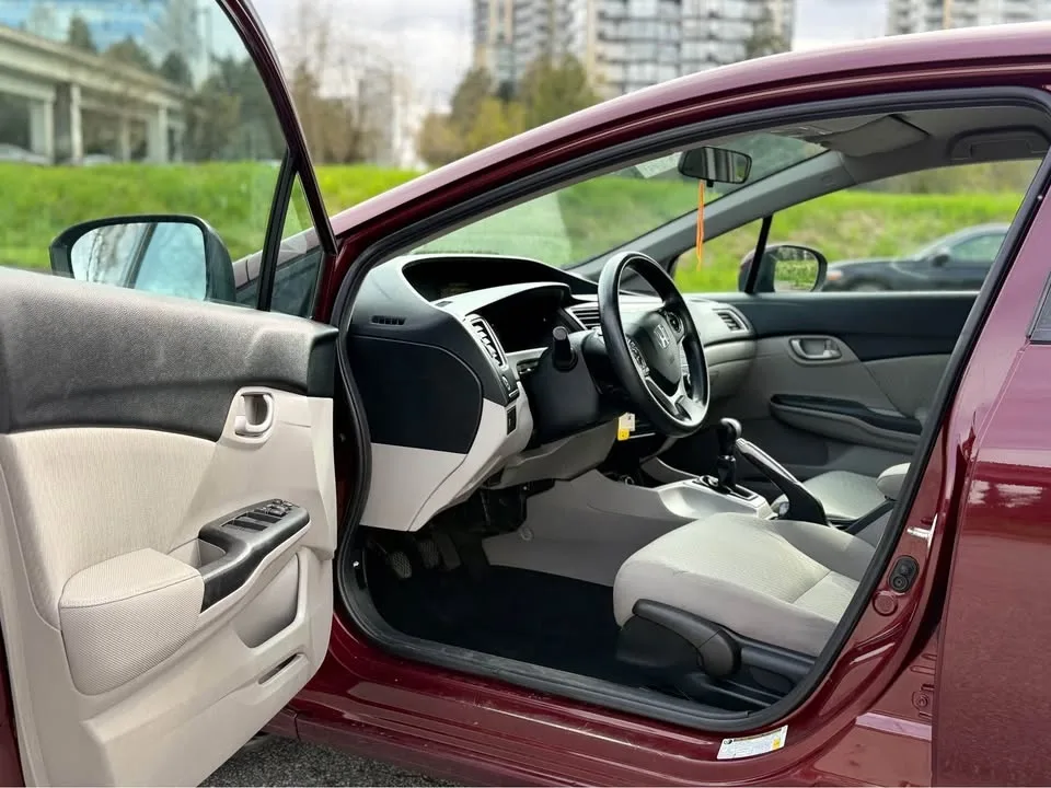 2015 Honda Civic image indicator(10)