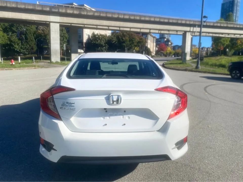 2018 Honda Civic image indicator(7)