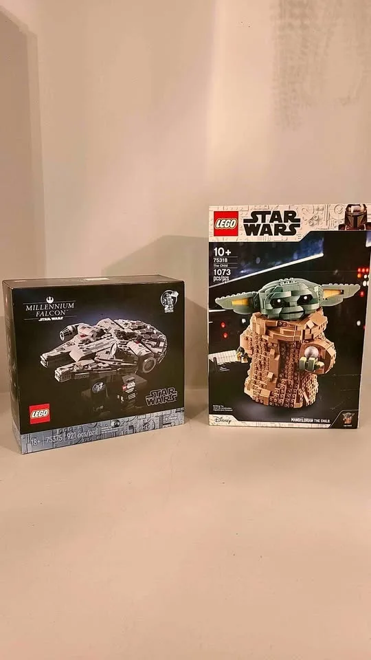 Lego Sets - Baby Yoda & Millennium Falcon