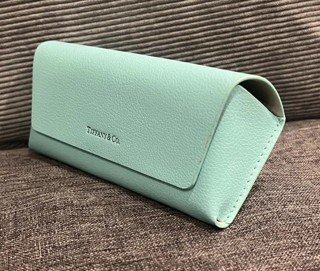 Tiffany & Co. Case with cleaning cloth image indicator(4)