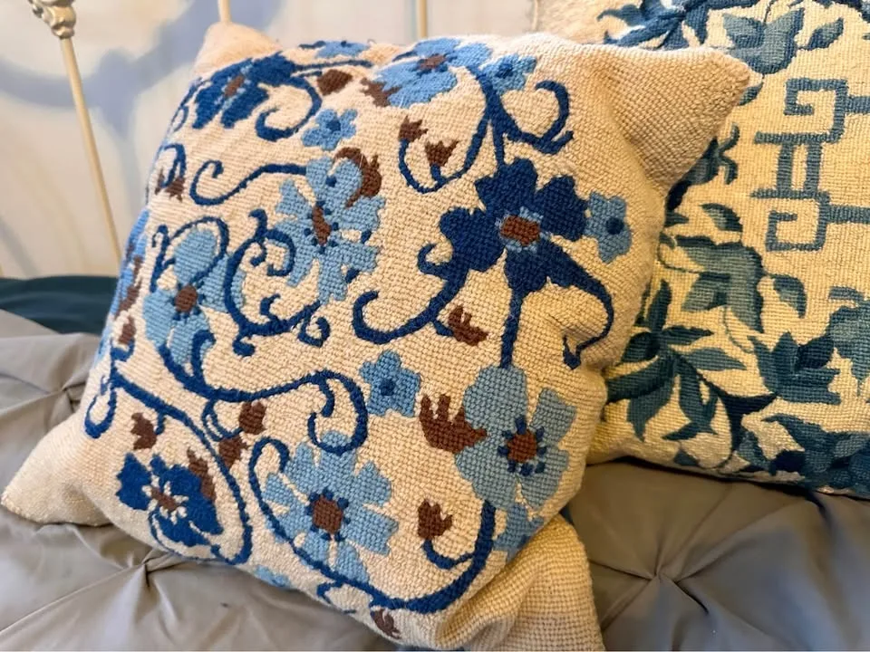 🌿 GORGEOUS Blue & Cream Needlepoint Cushions #cleanout image indicator(2)