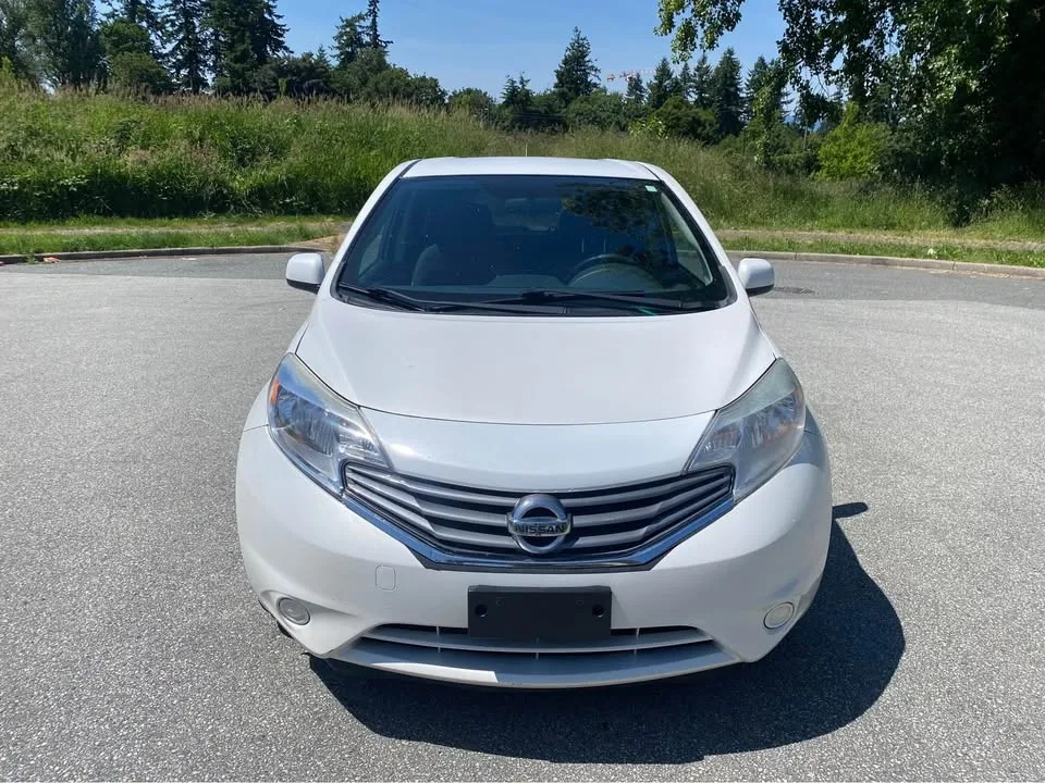 2014 Nissan Versa Note image indicator(2)