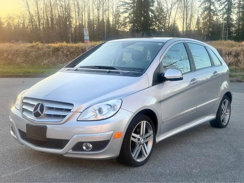 2011 Mercedes-Benz B-Class Hatchback - 104000 KM