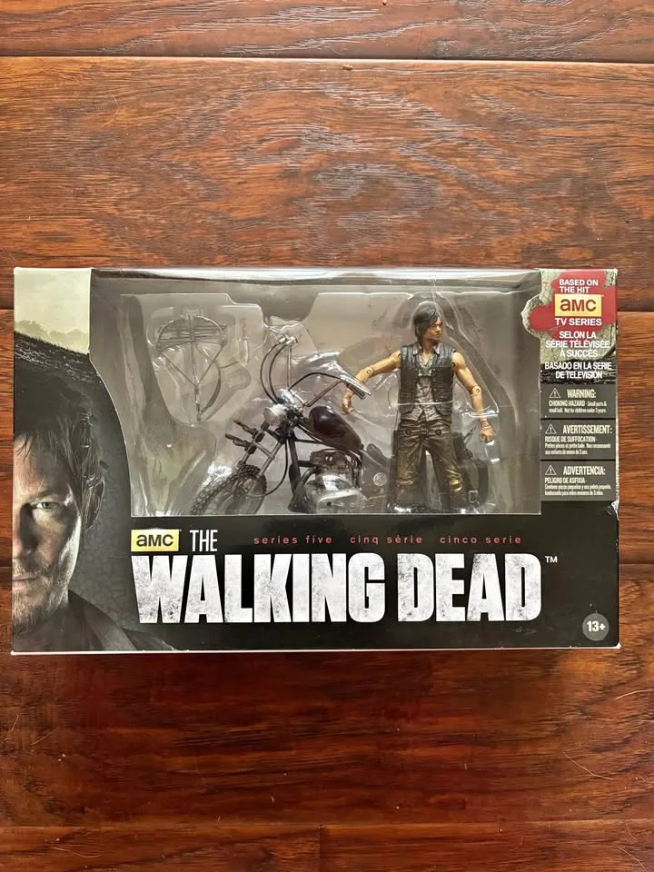 Mcfarlane Toys The Walking Dead Daryl Dixon Box Set thumbnail