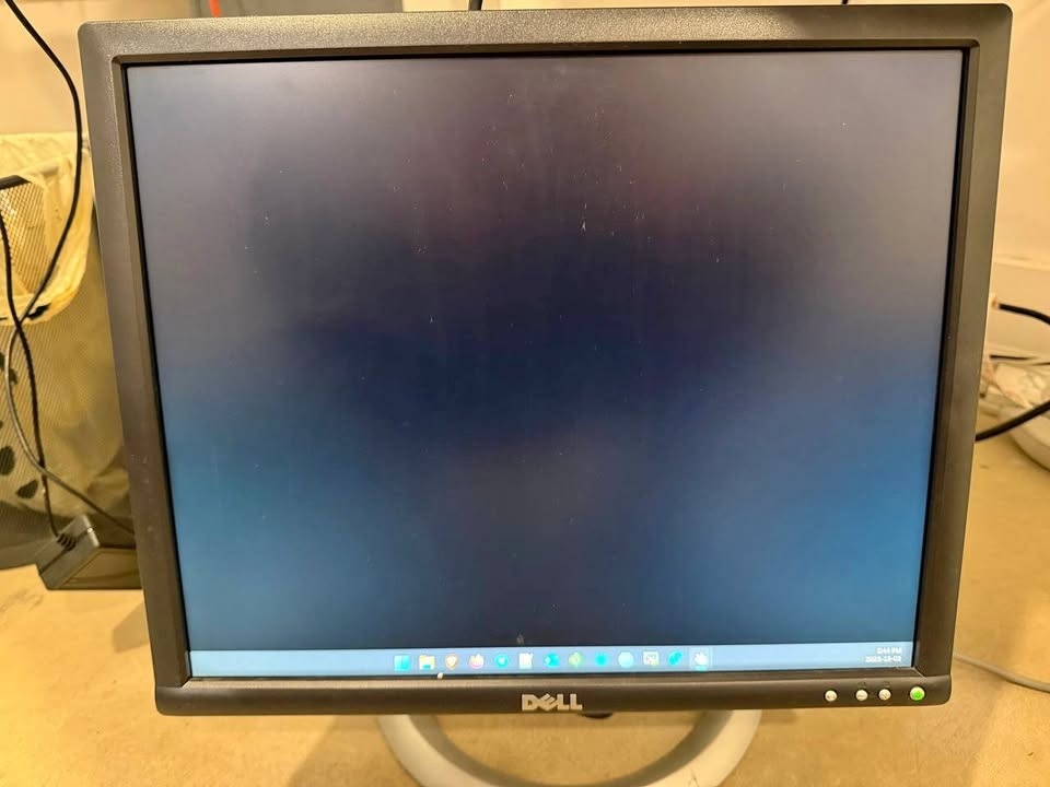 Dell 1905FP 19 inch Monitor