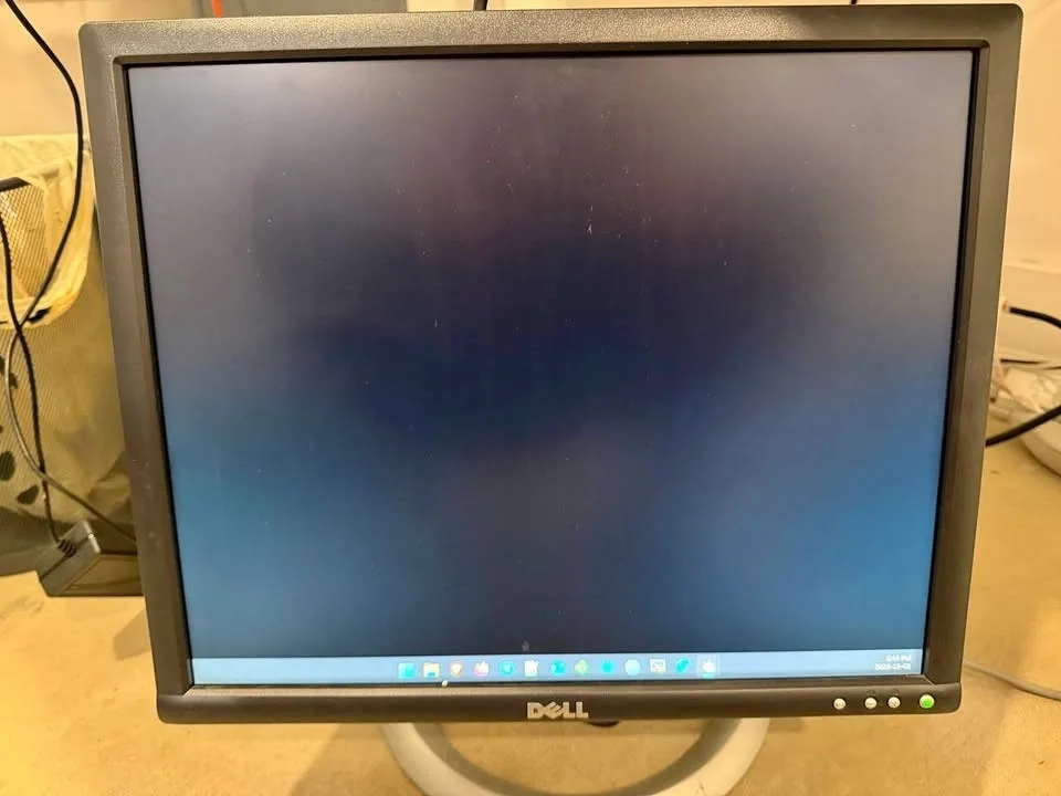 Dell 1905FP 19 inch Monitor