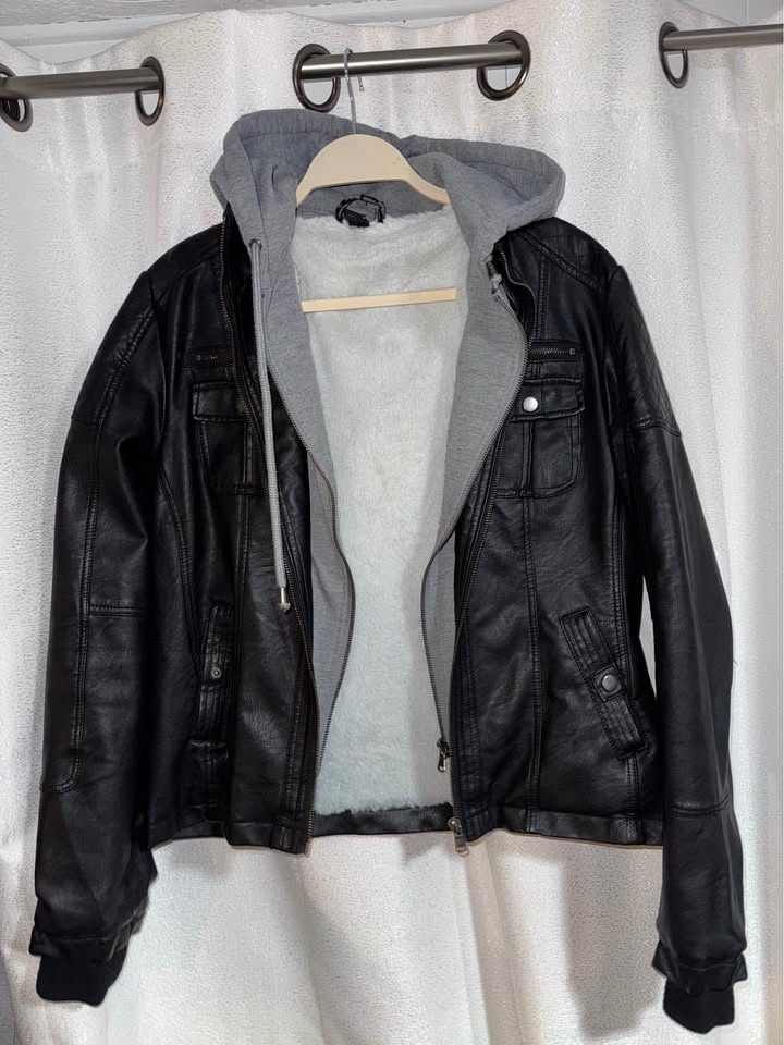 Leather jacket (removable gray hoodie) - photo 5