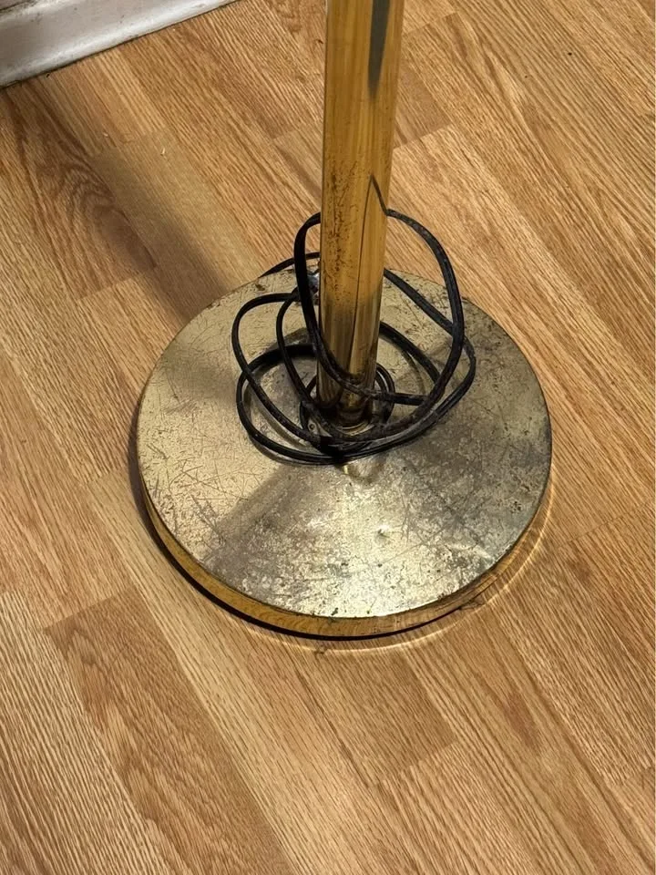 2 Floor lamps (Black & Gold) image indicator(4)