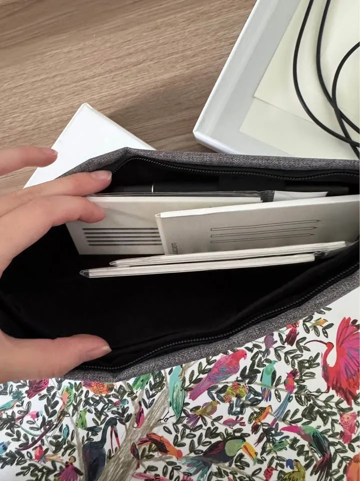 Wacom intuos pro + paper edition (graphic tablet) image indicator(4)