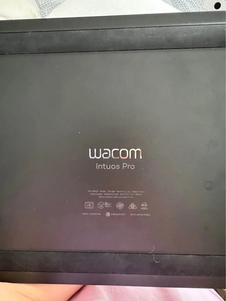 Wacom intuos pro + paper edition (graphic tablet) image indicator(7)