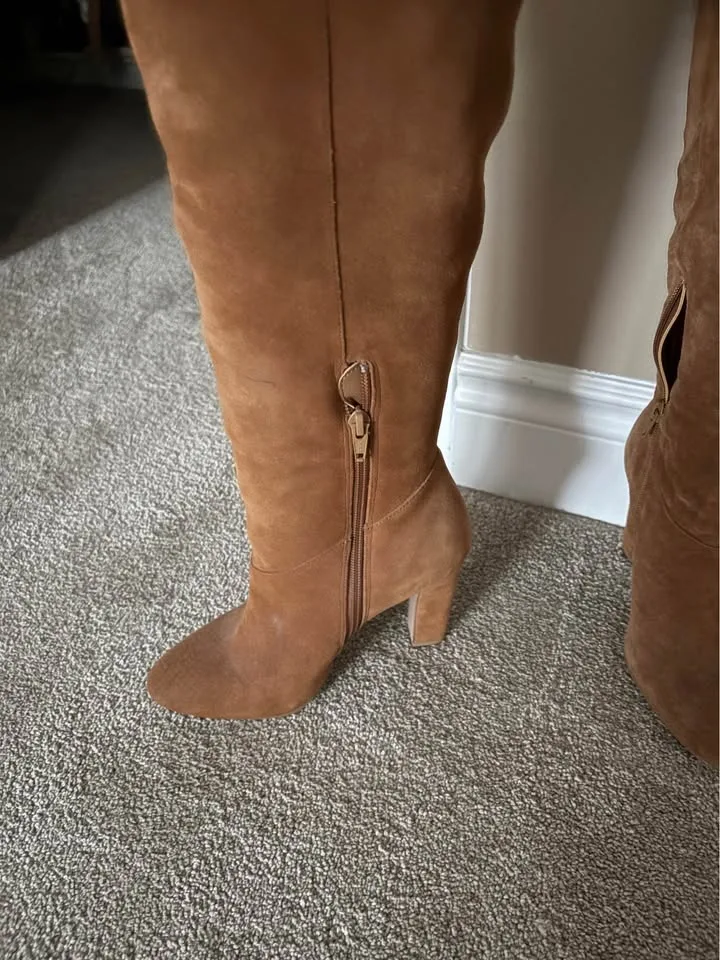 Ladies boots suede size 7 image indicator(4)